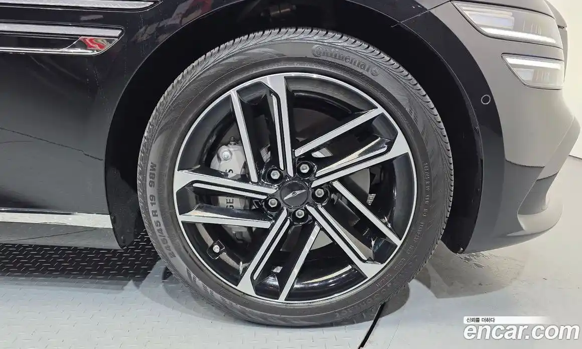 Genesis G80 2025 2.5 Автомат в Москве № 1173328, фото 5