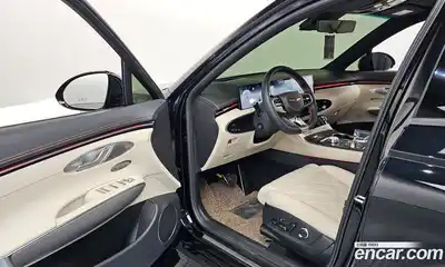 Genesis GV70 2024 2.5 Автомат в Москве № 1173332, миниатюра 10