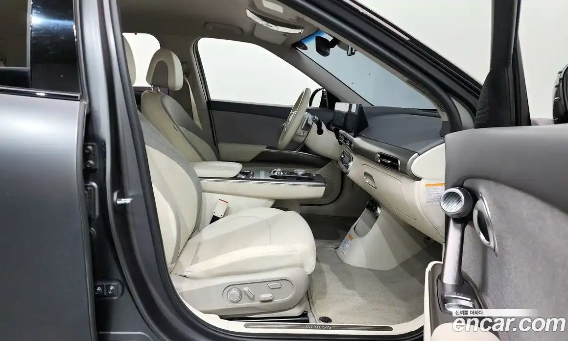 Genesis GV60 2022 0.1 Классический в Москве № 1173614, фото 11