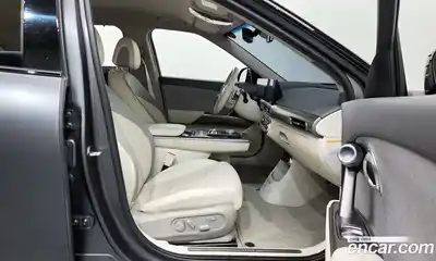 Genesis GV60 2022 0.1 Классический в Москве № 1173614, миниатюра 11