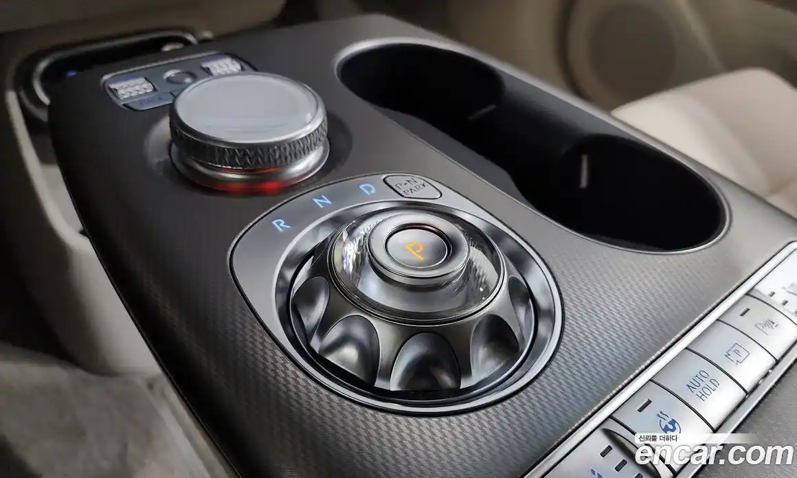 Genesis GV60 2022 0.1 Классический в Москве № 1173614, фото 9