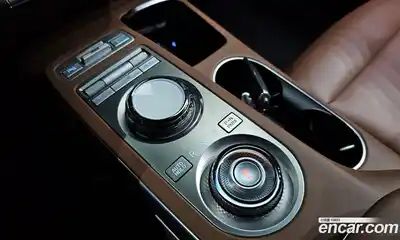 Genesis GV70 2022 2.5 Автомат в Москве № 1173618, миниатюра 9