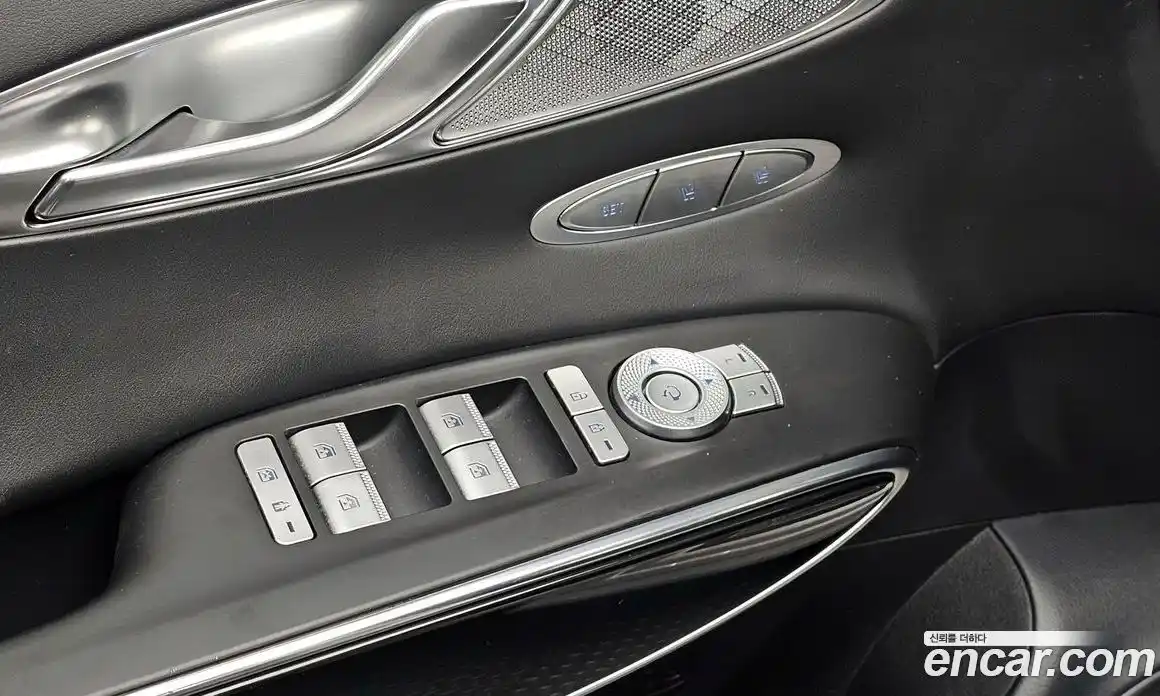 Genesis GV70 2021 2.5 Автомат в Москве № 1173624, фото 16