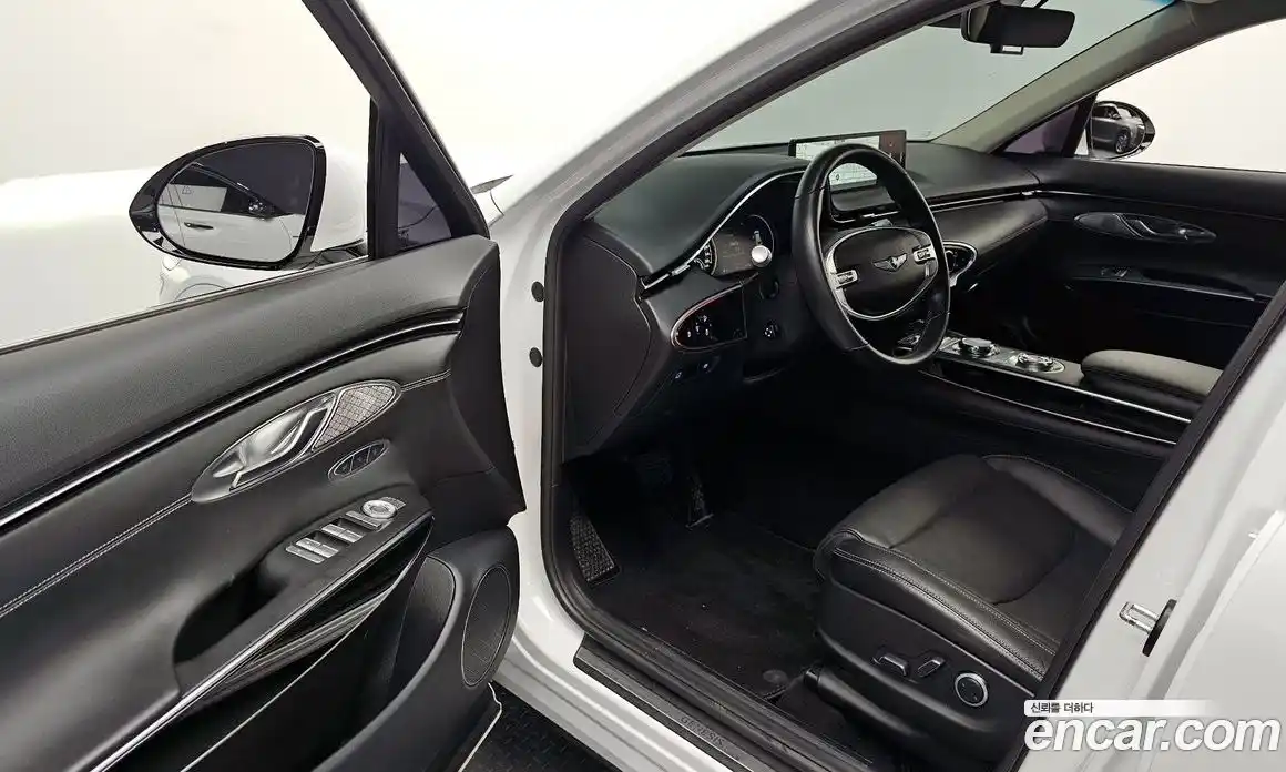 Genesis GV70 2021 2.5 Автомат в Москве № 1173624, фото 10