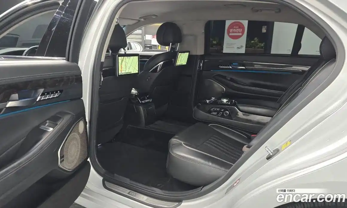 Genesis EQ900 2017 5.0 Автомат в Москве № 1173652, фото 12