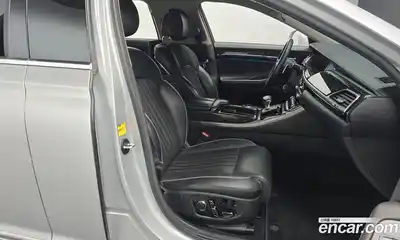 Genesis EQ900 2017 5.0 Автомат в Москве № 1173652, миниатюра 10