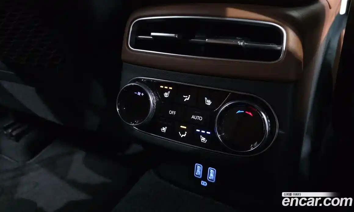 Genesis GV70 2022 2.5 Автомат в Москве № 1173722, фото 19