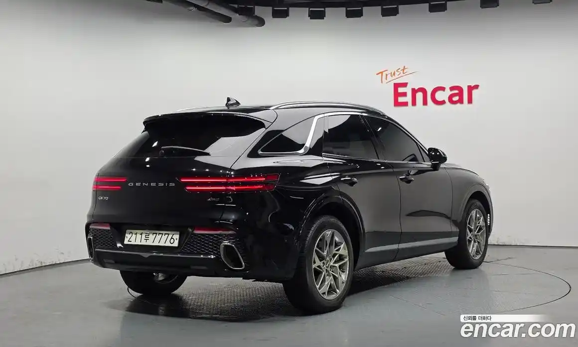 Genesis GV70 2022 2.5 Автомат в Москве № 1173722, фото 2