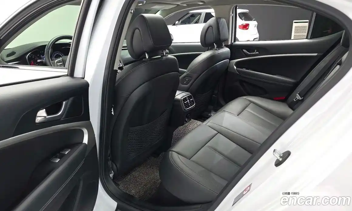 Genesis G70 2020 2.0 Автомат в Москве № 1173763, фото 13