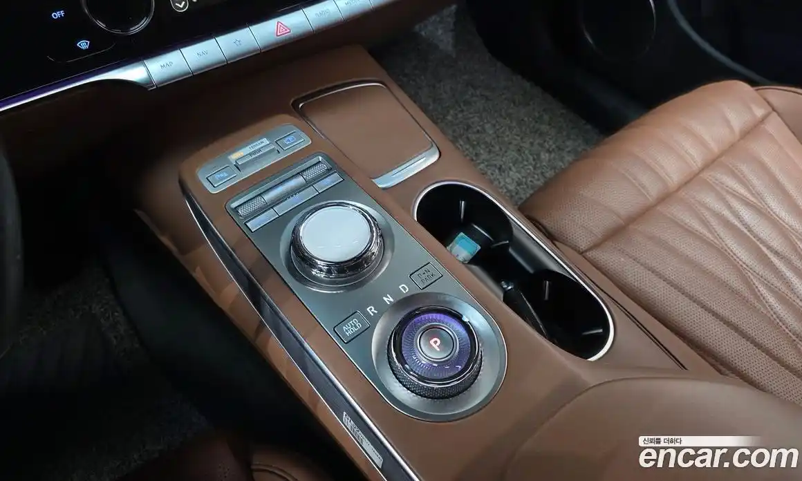 Genesis GV70 2022 2.5 гидро в Москве № 117847, фото 9