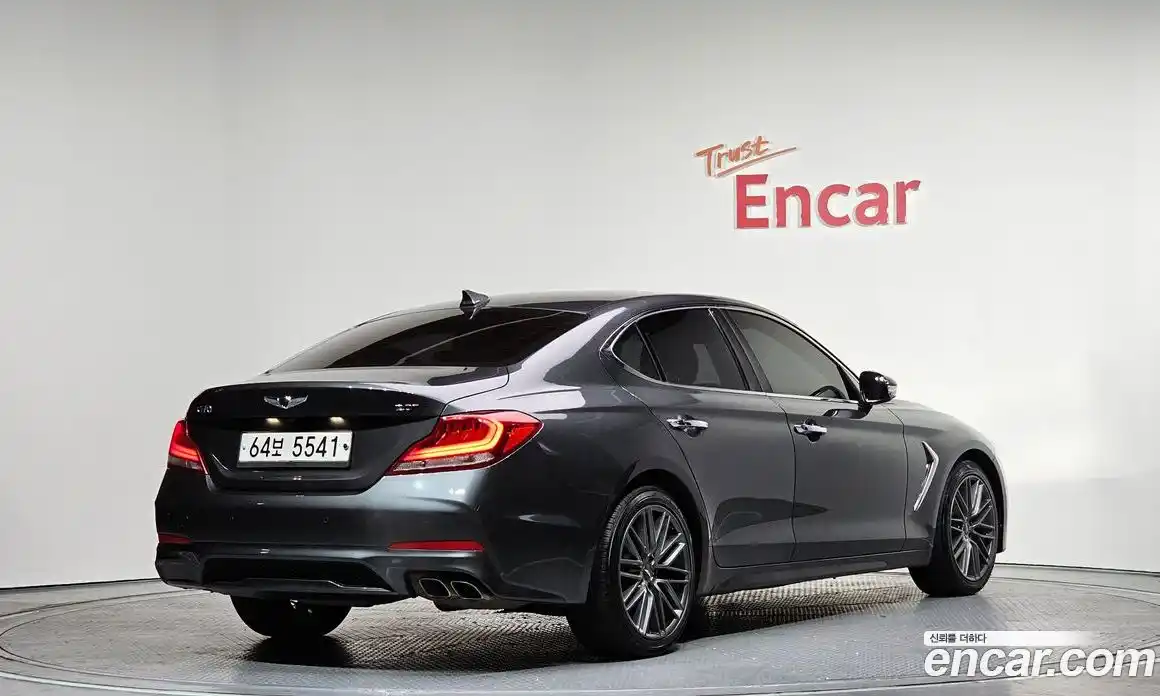 Genesis G70 2017 2.0 гидро в Москве № 27518, фото 2