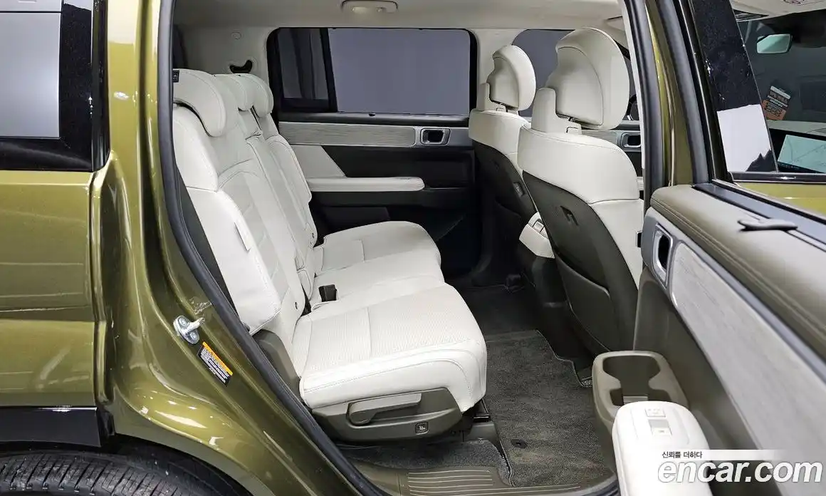 Hyundai Santa Fe 2025 2.5 гидро в Москве № 1006967, фото 11