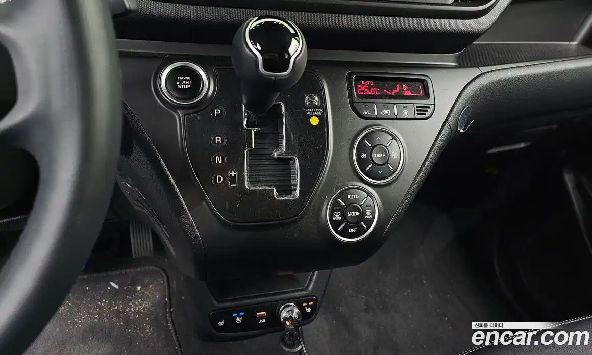 Kia Ray 2023 1.0 гидро в Москве № 114624, фото 9