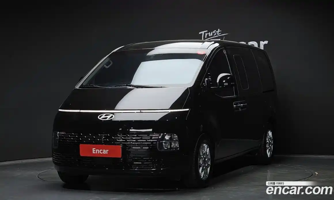 Hyundai Staria 2024 2.2 Автомат в Москве № 1171320, фото 1