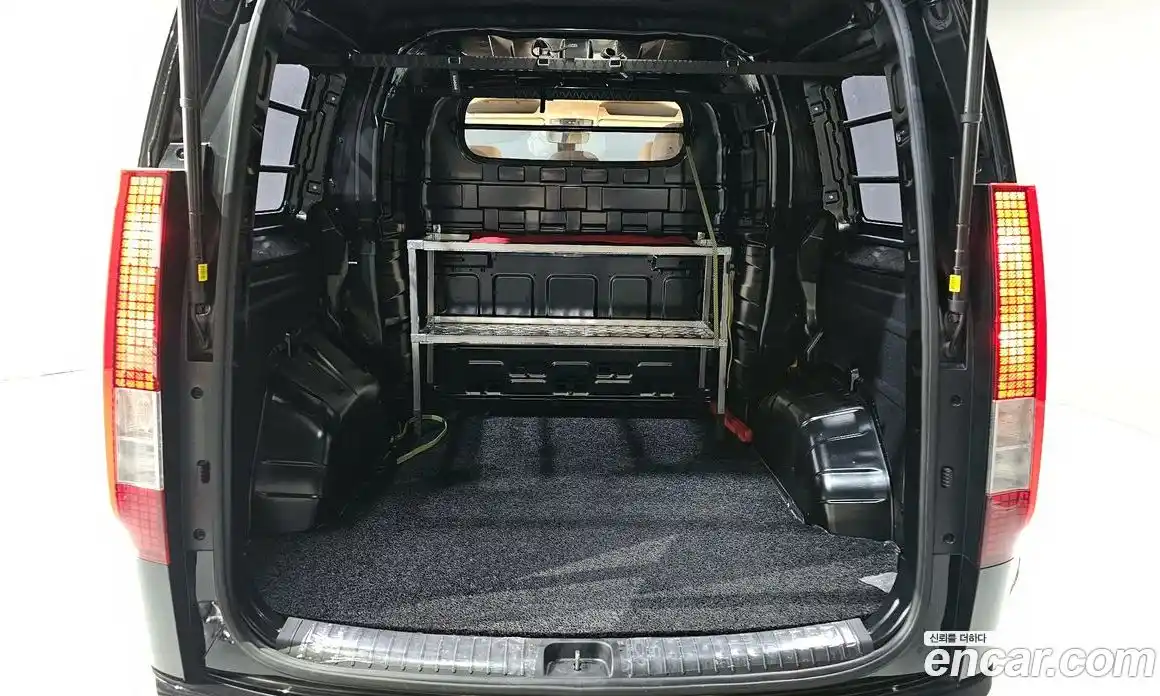 Hyundai Staria 2024 2.2 Автомат в Москве № 1171320, фото 20