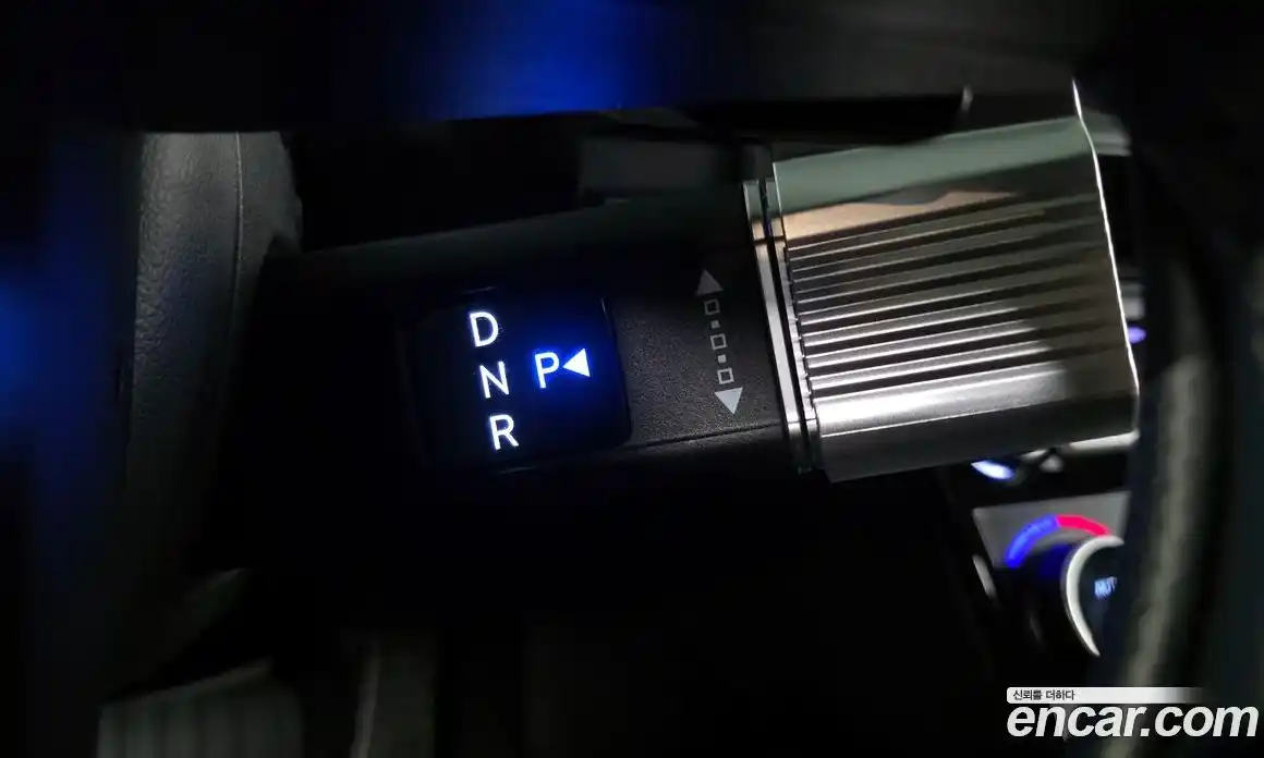 Hyundai Santa Fe 2025 1.6 Автомат в Москве № 1171344, фото 9