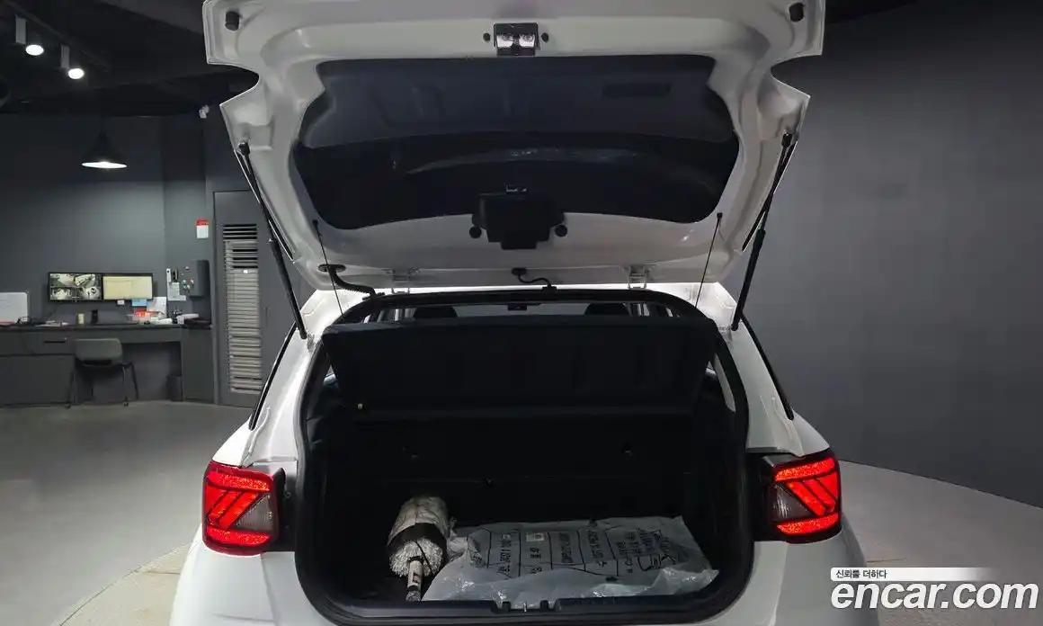 Hyundai Venue 2022 1.6 Автомат в Москве № 1171385, фото 20