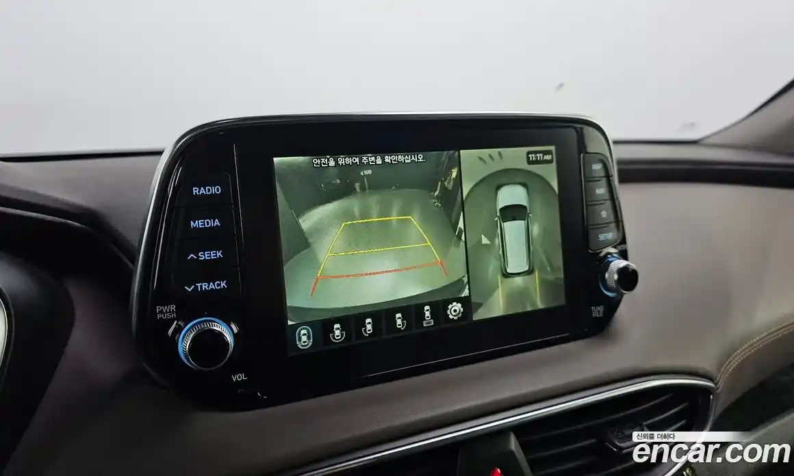 Hyundai Santa Fe 2019 2.0 гидро в Москве № 1171440, фото 13