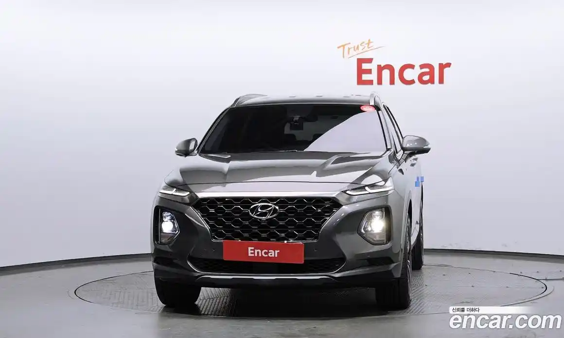 Hyundai Santa Fe 2019 2.0 гидро в Москве № 1171440, фото 3