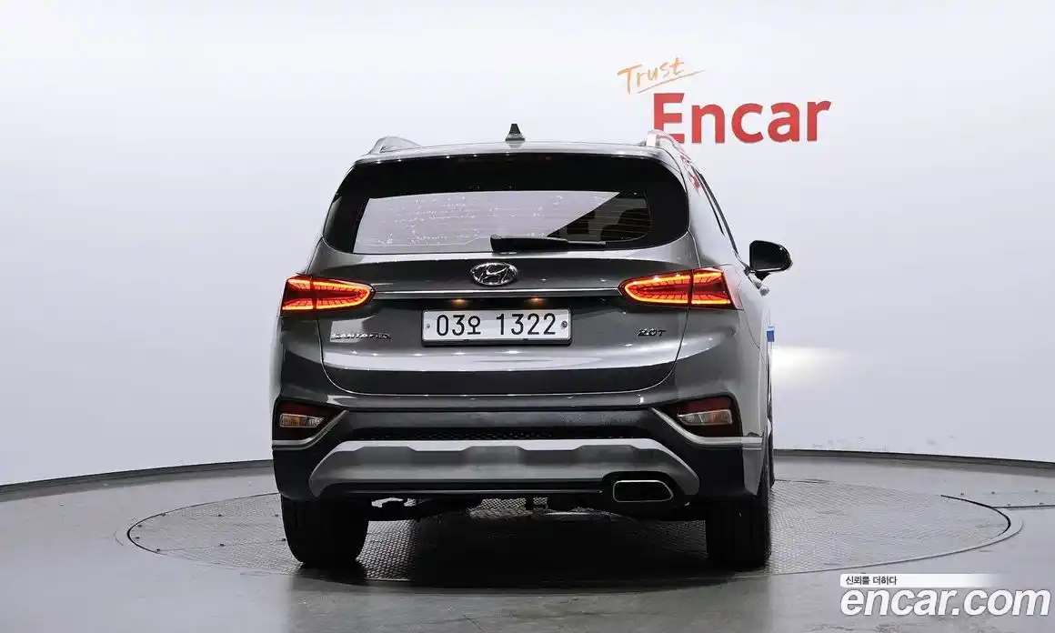 Hyundai Santa Fe 2019 2.0 гидро в Москве № 1171440, фото 4