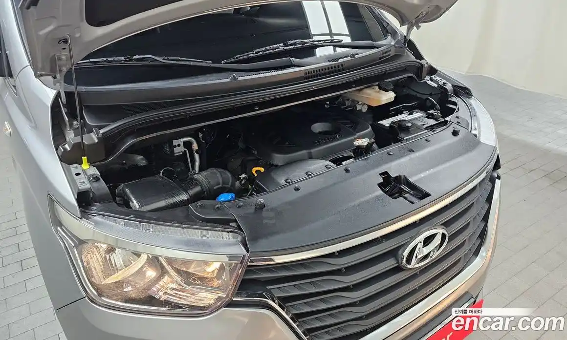 Hyundai Starex 2020 2.5 Автомат в Москве № 1171465, фото 6