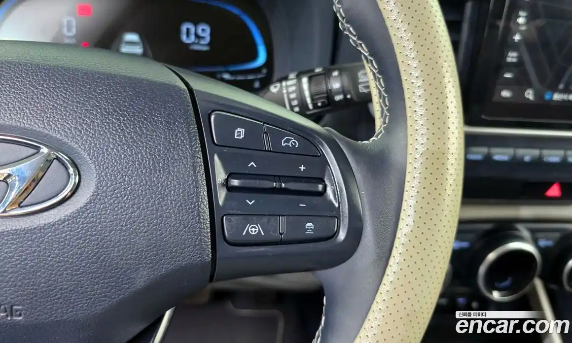 Hyundai Venue 2023 1.6 Автомат в Москве № 1171487, фото 19