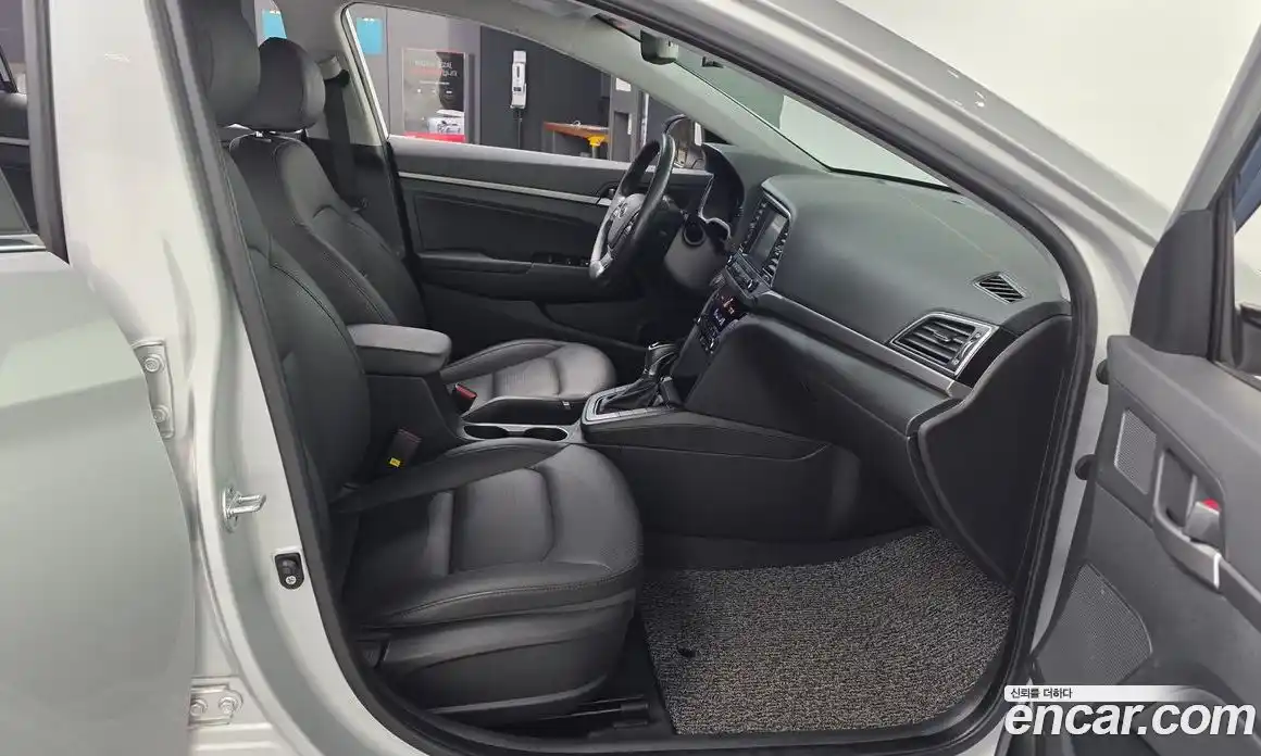 Hyundai Avante 2018 1.6 гидро в Москве № 1171568, фото 11