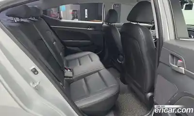 Hyundai Avante 2018 1.6 гидро в Москве № 1171568, миниатюра 12