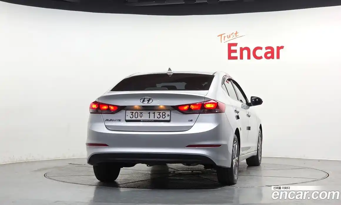 Hyundai Avante 2018 1.6 гидро в Москве № 1171568, фото 4