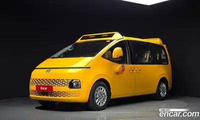 Hyundai Staria, 2023