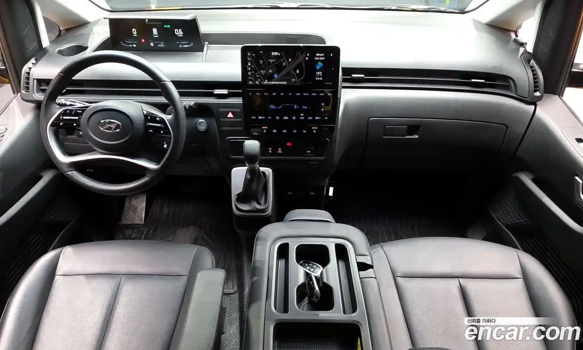 Hyundai Staria 2023 3.5 гидро в Москве № 1171656, фото 7