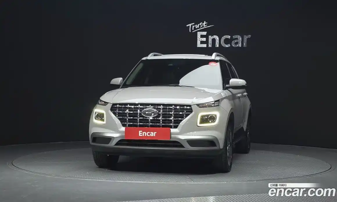 Hyundai Venue 2022 1.6 Автомат в Москве № 1171769, фото 3