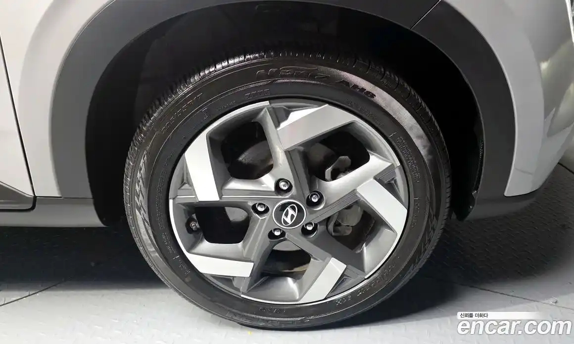 Hyundai Venue 2022 1.6 Автомат в Москве № 1171769, фото 5