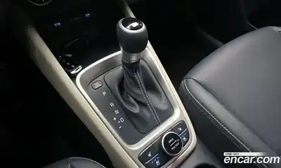 Hyundai Venue 2022 1.6 Автомат в Москве № 1171769, миниатюра 9