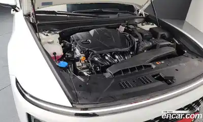 Hyundai Grandeur 2023 2.5 Автомат в Москве № 1171781, миниатюра 5