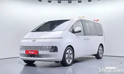 Hyundai Staria, 2022