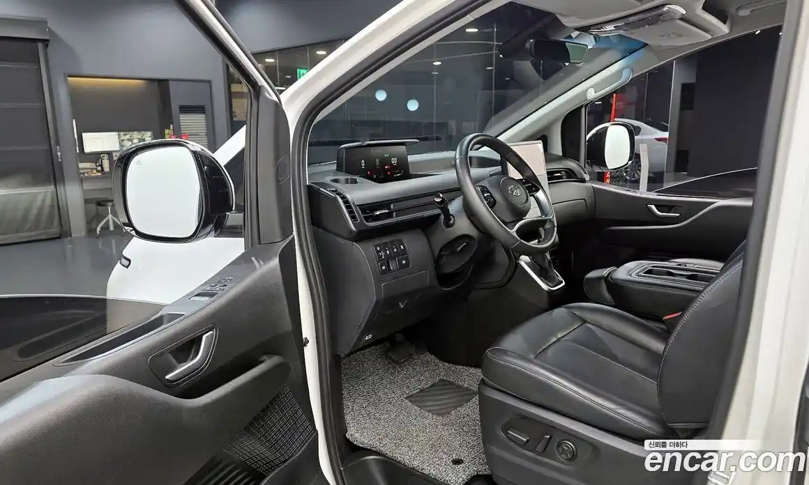 Hyundai Staria 2022 2.2 гидро в Москве № 1171837, фото 11