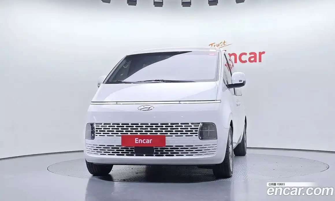 Hyundai Staria 2022 2.2 гидро в Москве № 1171837, фото 3