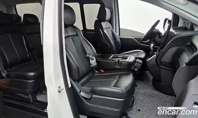 Hyundai Staria 2022 2.2 гидро в Москве № 1171837, миниатюра 10