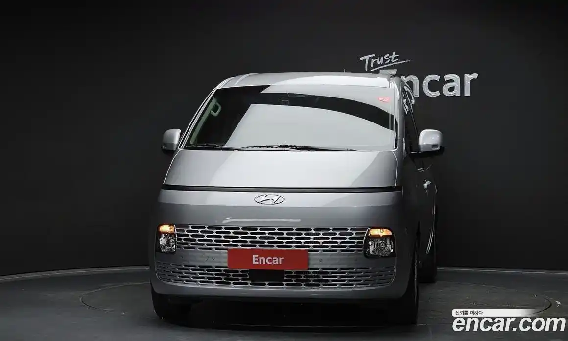 Hyundai Staria 2022 2.2 Автомат в Москве № 1171848, фото 3