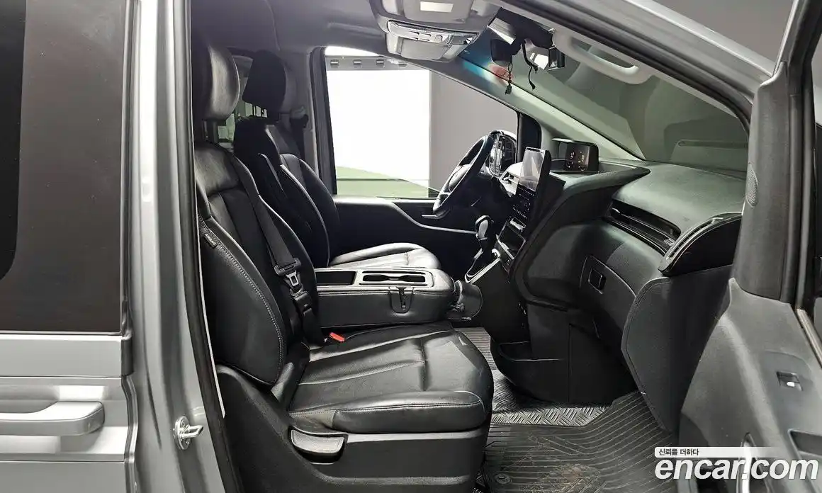 Hyundai Staria 2022 2.2 Автомат в Москве № 1171848, фото 10