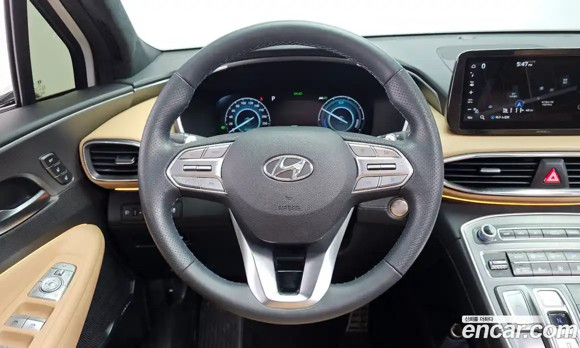 Hyundai Santa Fe 2023 1.6 гидро в Москве № 1171849, фото 13
