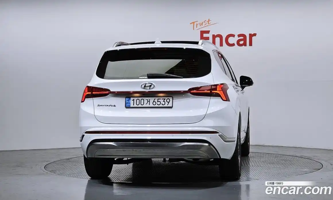 Hyundai Santa Fe 2023 1.6 гидро в Москве № 1171849, фото 4