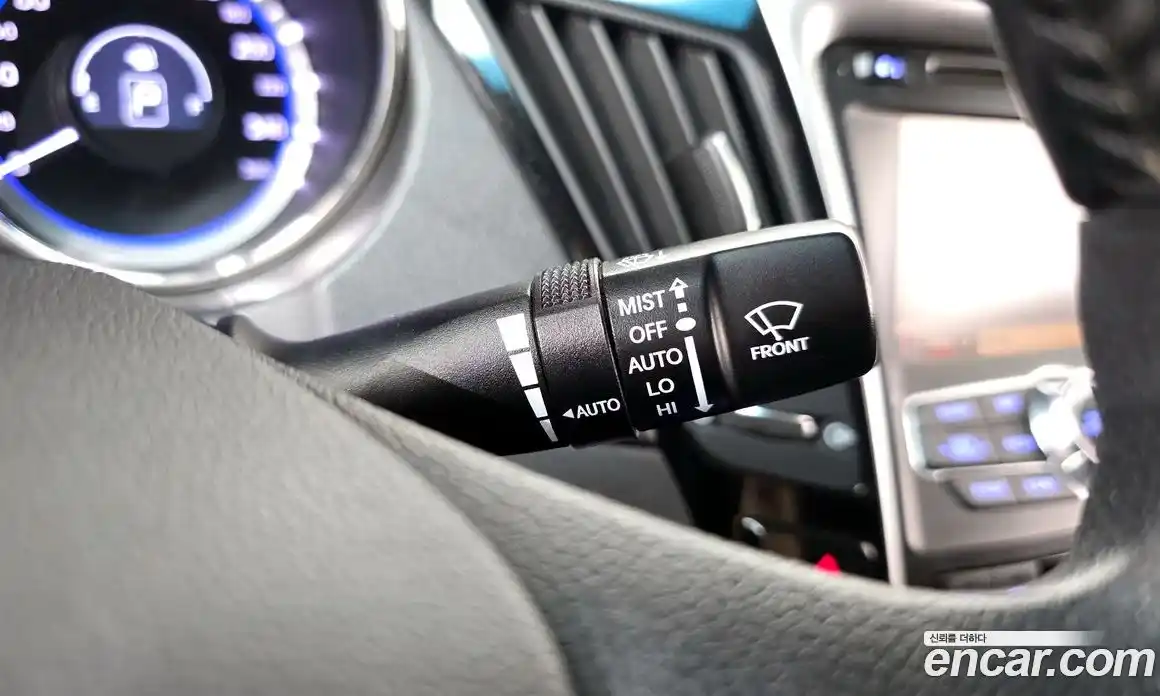 Hyundai Sonata 2010 2.0 гидро в Москве № 1171901, фото 14