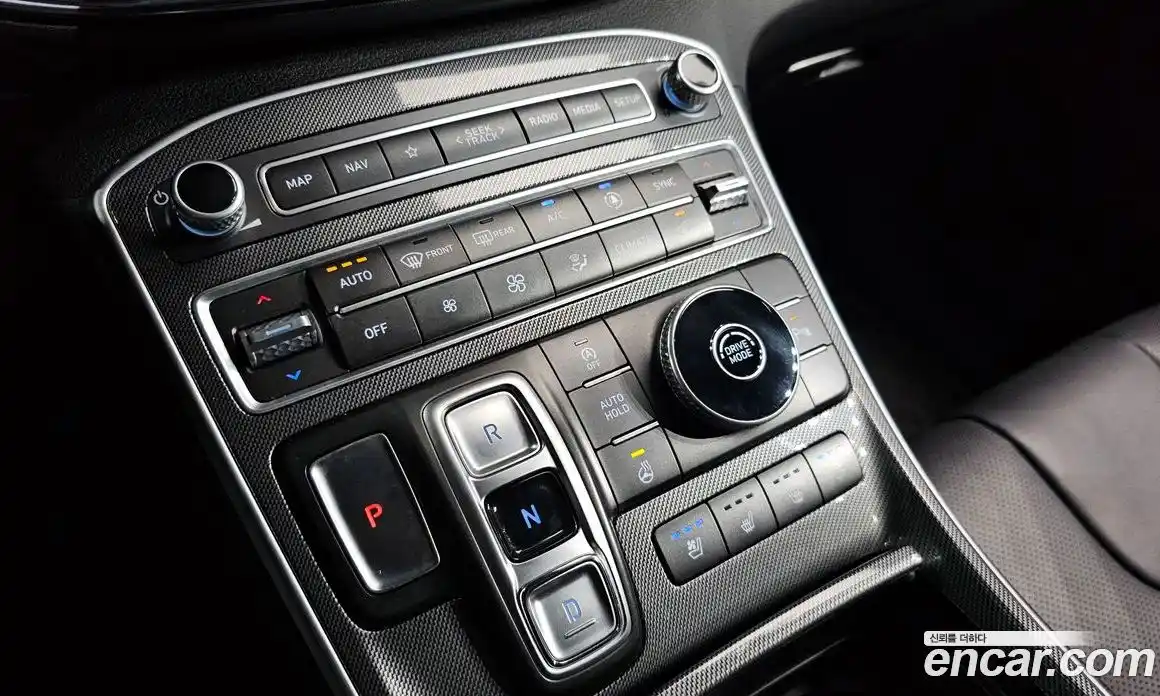 Hyundai Santa Fe 2021 2.2 Автомат в Москве № 1171913, фото 9