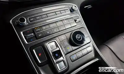 Hyundai Santa Fe 2021 2.2 Автомат в Москве № 1171913, миниатюра 9