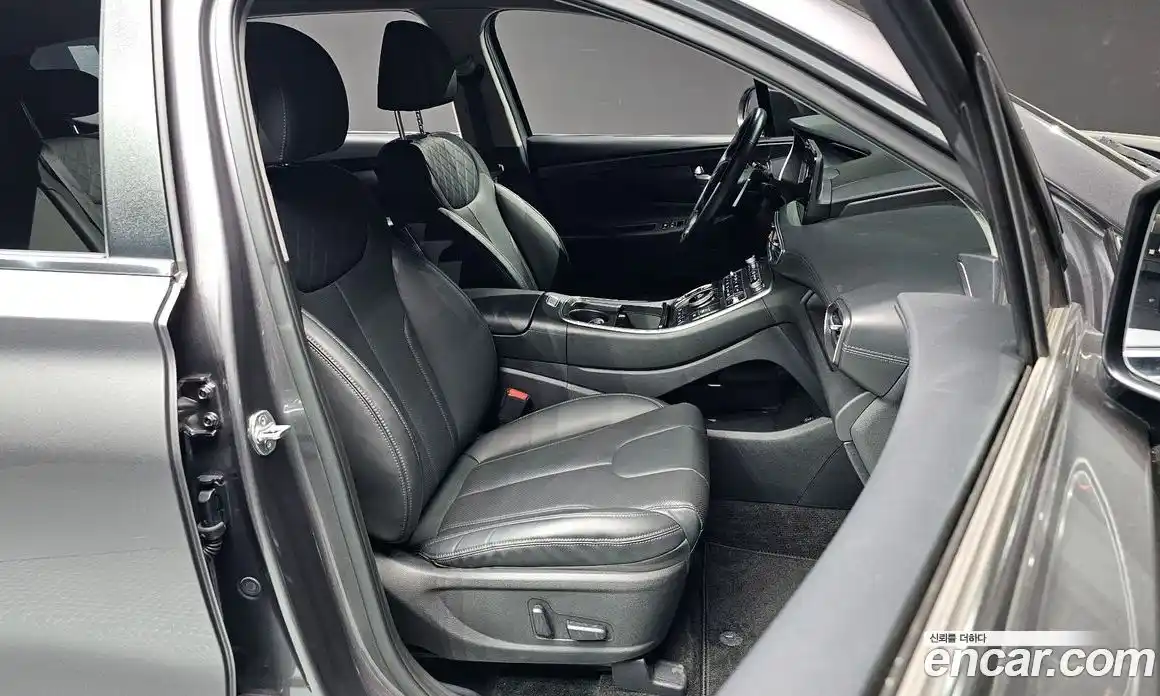 Hyundai Santa Fe 2021 2.2 Автомат в Москве № 1171913, фото 10