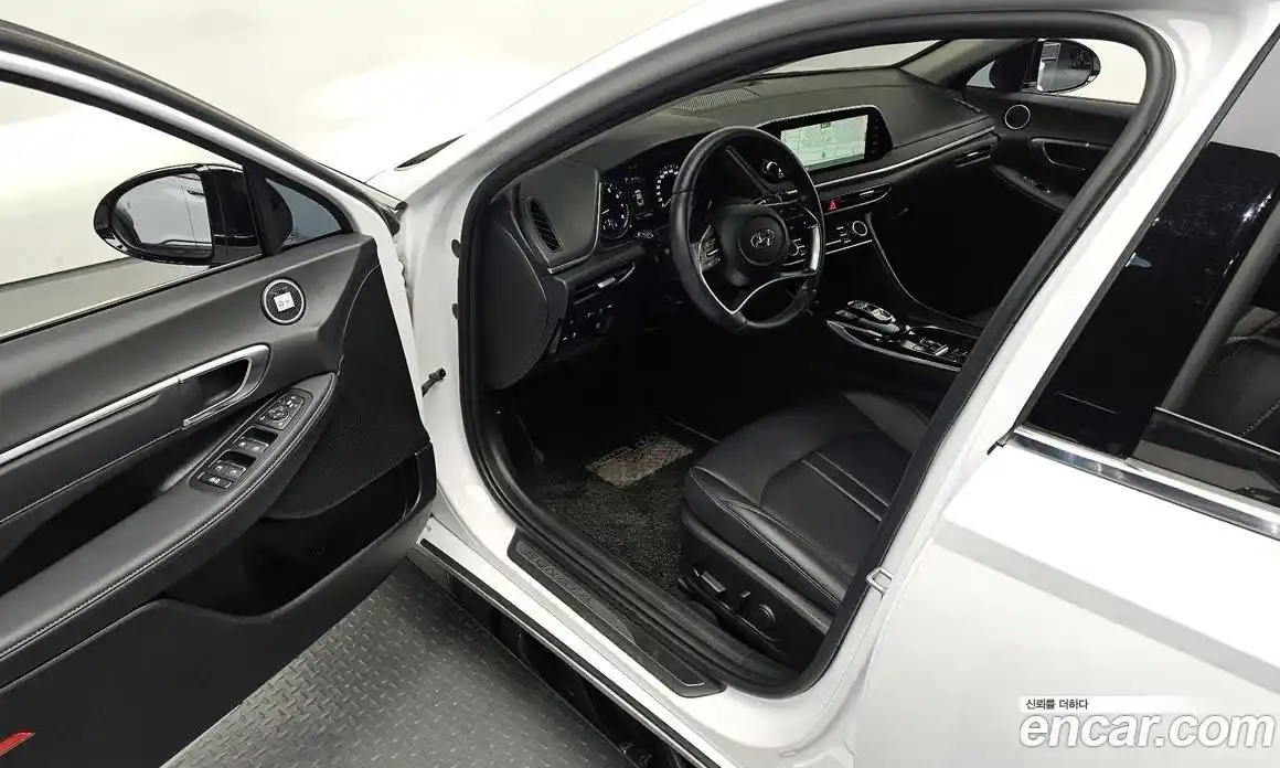 Hyundai Sonata 2022 2.0 Автомат в Москве № 1171934, фото 11