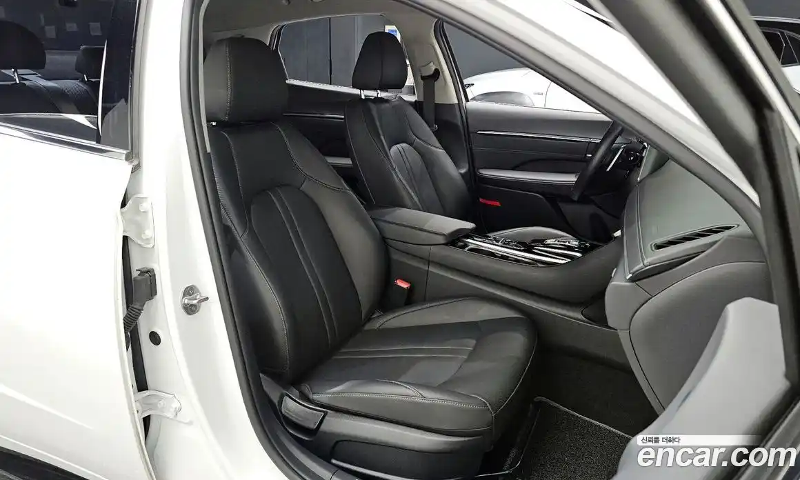 Hyundai Sonata 2022 2.0 Автомат в Москве № 1171934, фото 10