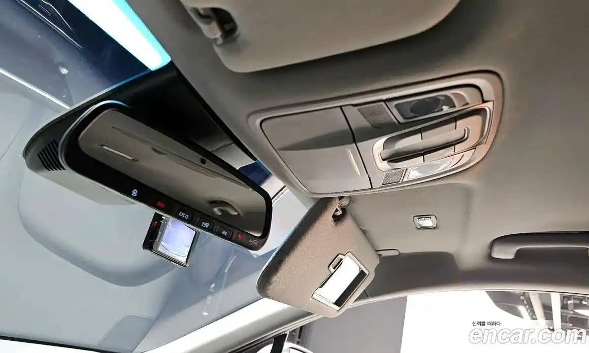 Hyundai Santa Fe 2019 2.0 гидро в Москве № 1171952, фото 18